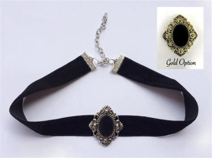 chokers