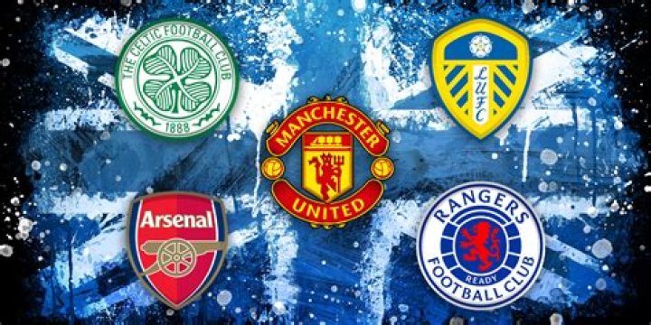 :clubs: