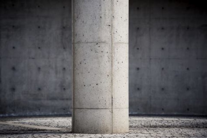 concrete pillars