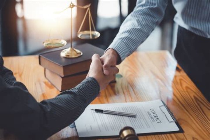 contract law definition