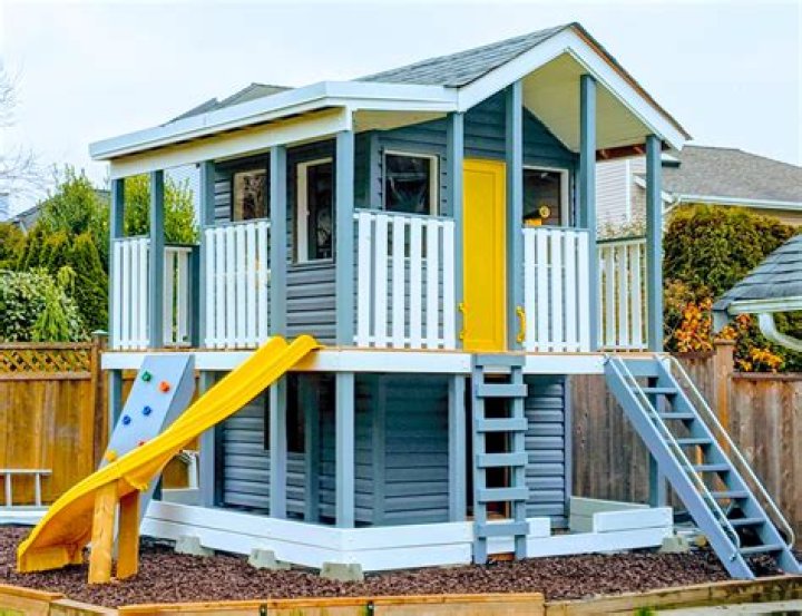how to build a playhouse