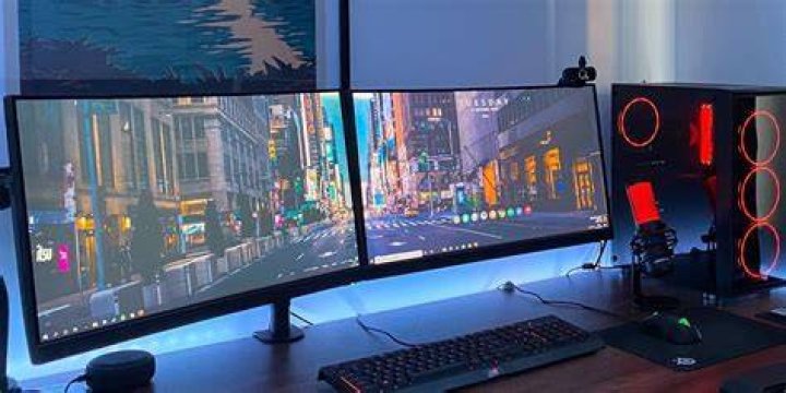 how to use 2 monitors with laptop