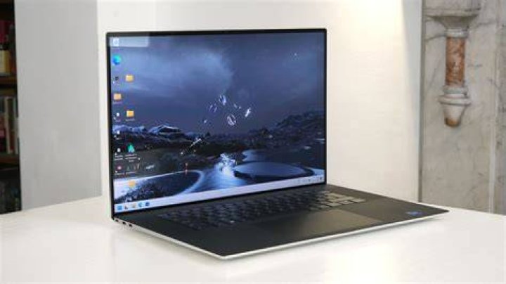 laptop 17 inch screen
