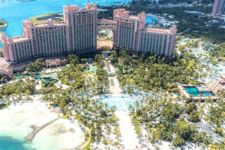nassau resorts