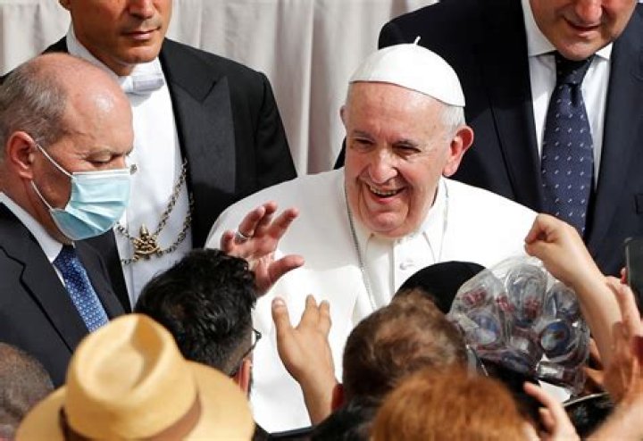 pope francis colon surgery