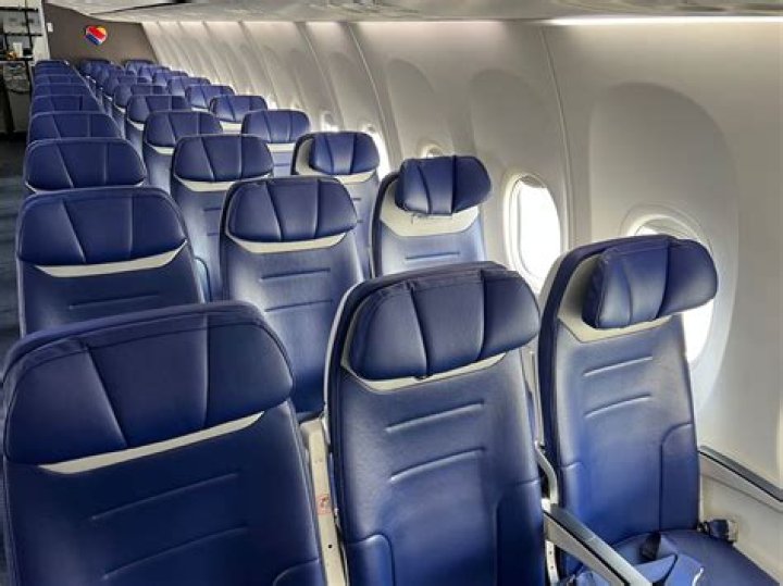 Quick Answer: How Many Seats On Southwest 737 800
