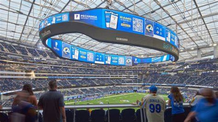 rams new stadium