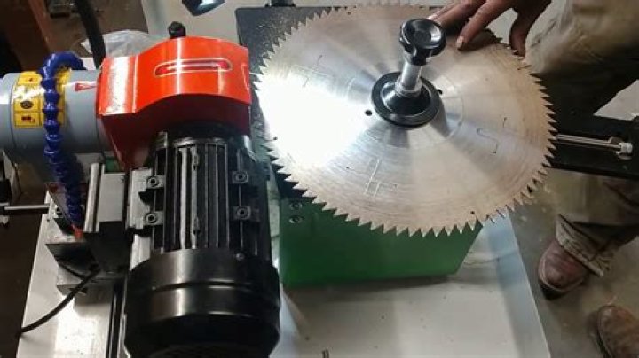 saw blade sharpening