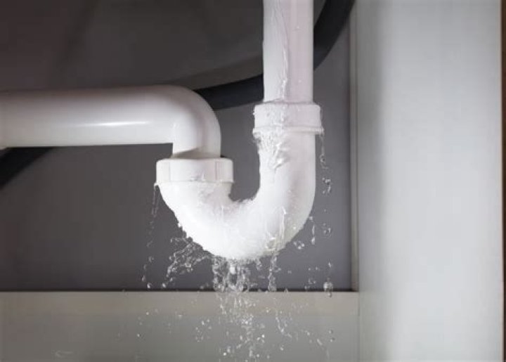 sink leaking