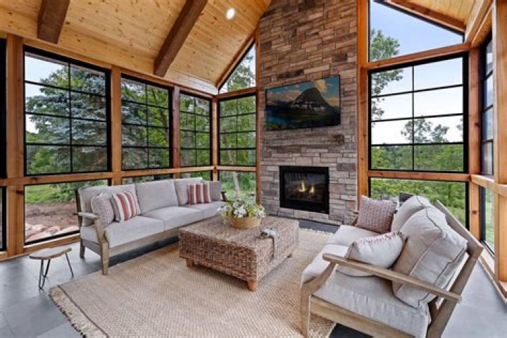 three season room ideas